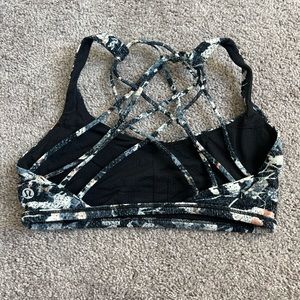 Luluemon sports bra